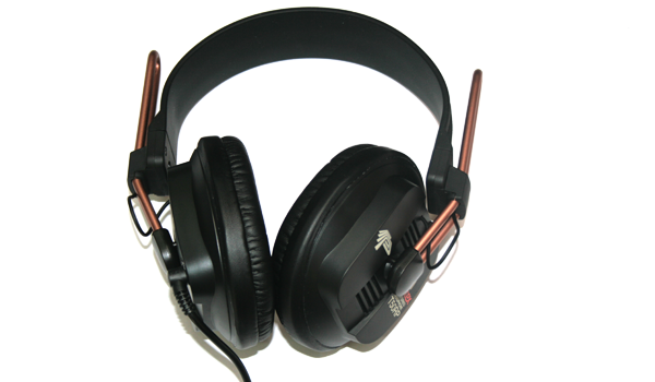 Fully customise these headphones, check out our gallery for ideas Fostex T50RP