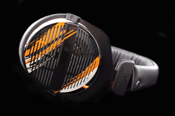 Custom Cans x Alumni One custom Beyerdynamic DT990 headphones with modified drivers and detachable litz cable - Image 2